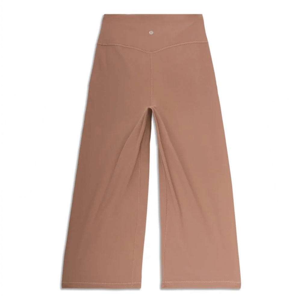 Lululemon High-Rise Wide Leg Crop